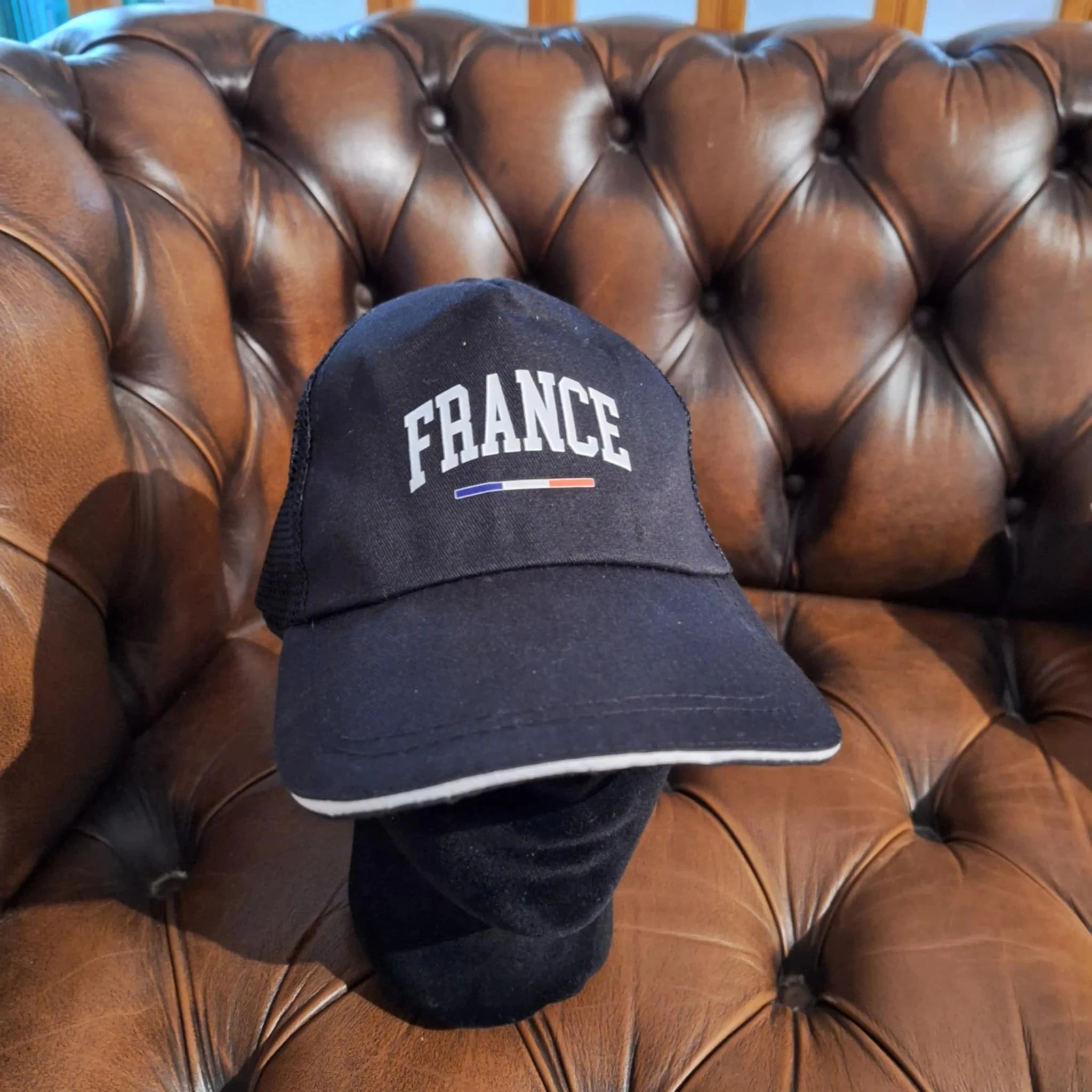 Boné preto França – Aliança perfeita entre esporte e orgulho – photo 3